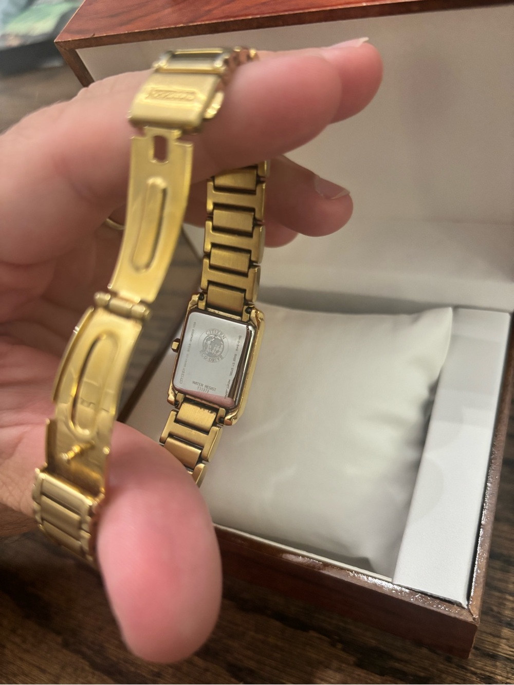 Citizen Eco-Drive Women’s Gold-Tone Watch Mother-of-Pearl Dial - Picture 5 of 6
